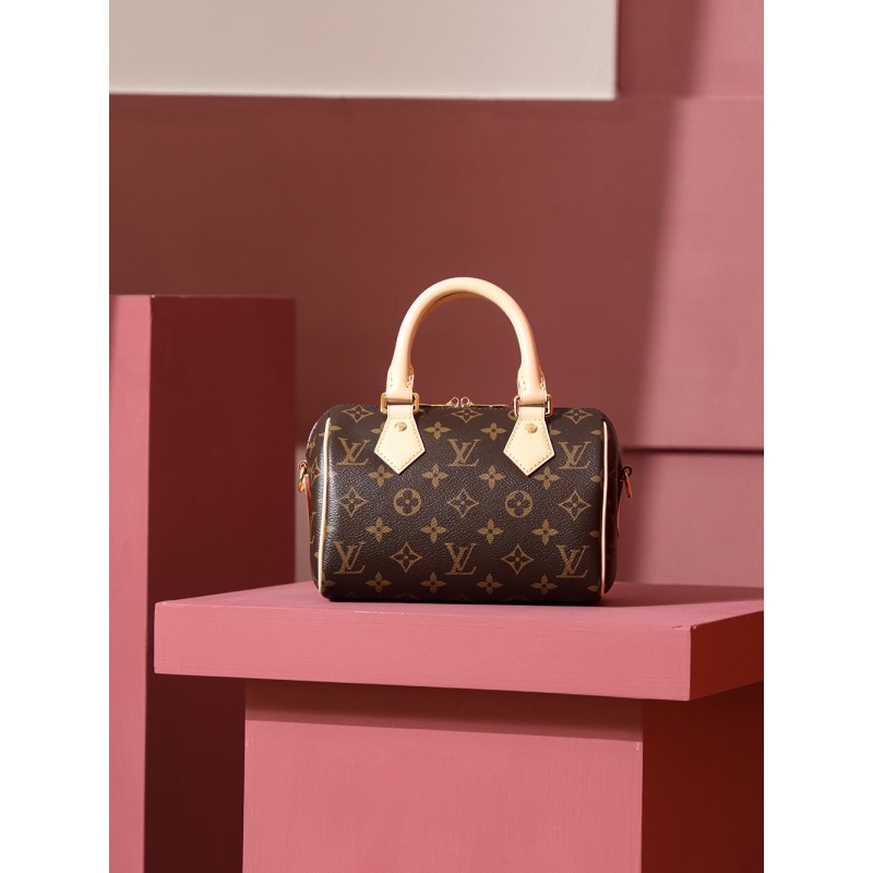 Classic Vintage Monogram Crossbody Shoulder Bag Casual Street Style 