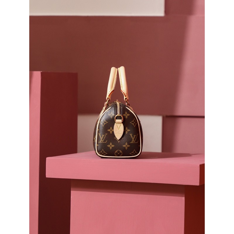 Classic Vintage Monogram Crossbody Shoulder Bag Casual Street Style 